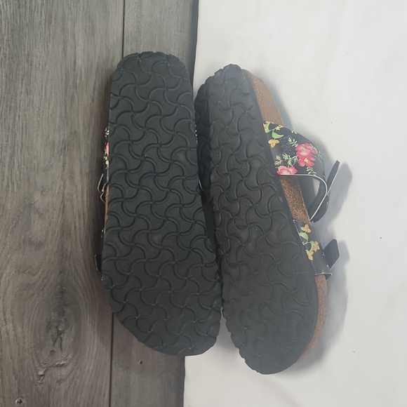 Birkenstock Floral Double Strap Sandals size 41 L10 M8 - Picture 5 of 5
